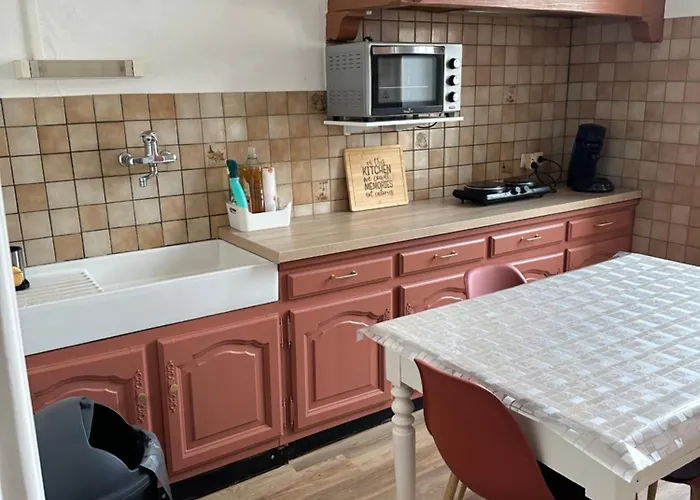 16 Colette 라루브불