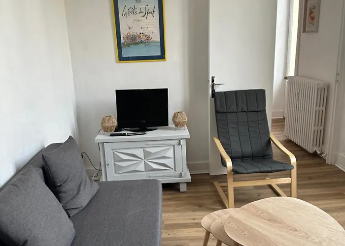 16 Colette La Bourboule